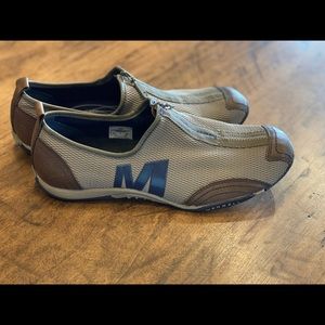 Womens Merrell Shoe 9.5
